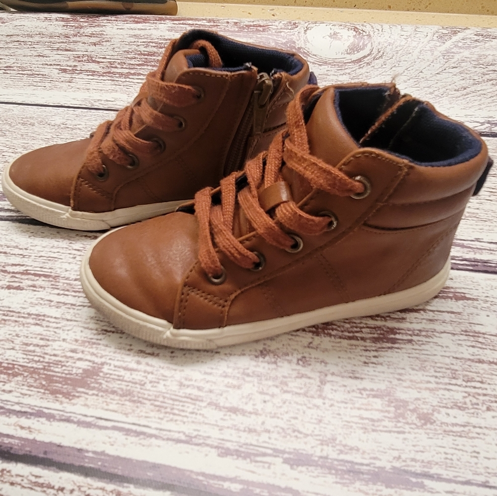 Cat & Jack brown zipper high top size 10